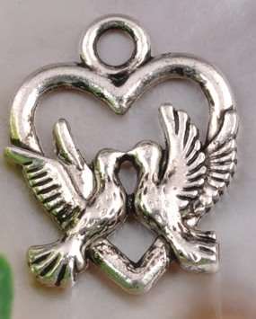 CHARMS - ANTIQUE SILVER - KISSING DOVES IN HEART