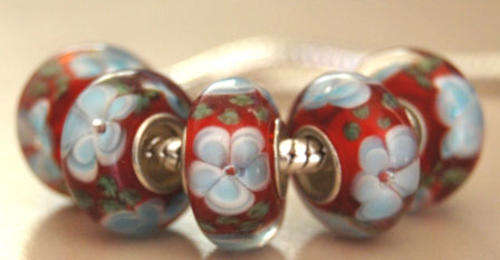 PANDORA STYLE HANDMADE MURANO GLASS BEADS - CLEAR RED WITH LIGHT BLUE INNER FLOWER