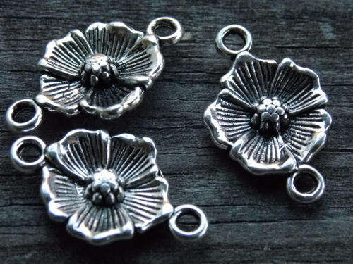 CONNECTORS - ANTIQUE SILVER - FLOWER CHARMS - 25x15mm