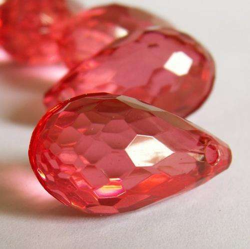 ACRYLIC - CHERRY RED - FACETED - BRIOLETTE TEARDROP - BEADS - 25x15mm