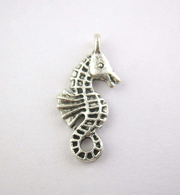 CHARMS - ANTIQUE SILVER - SEAHORSE - DOUBLE SIDED - 24x10mm