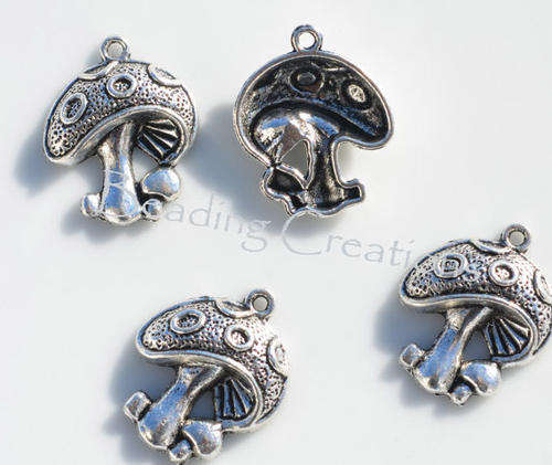 CHARMS/CHARM/ANTIQUE SILVER CHARMS/ALLOY CHARMS/MUSHROOM CHARMS/BEADING CHARMS/METAL CHARMS