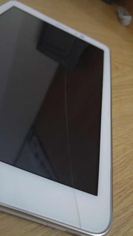 Huawei MediaPad t1 8.0 Tablet (Cracked Screen, 100% Working) FREE Shipping