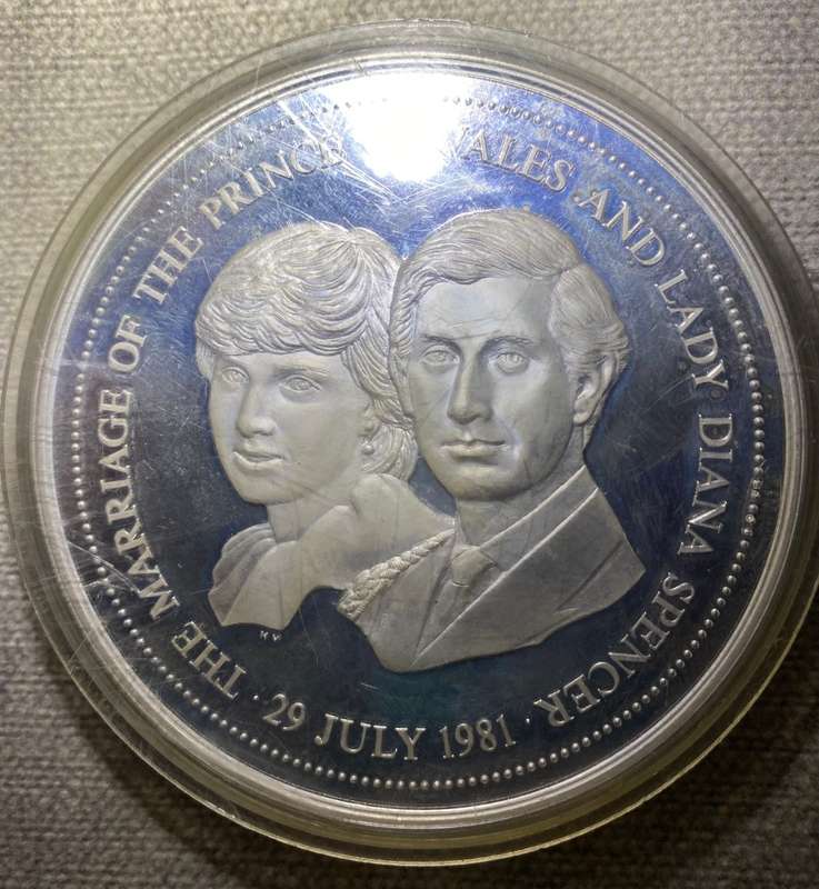 1981 Halftroy Pound Prince Charles & Lady Diana Commemorative Coin