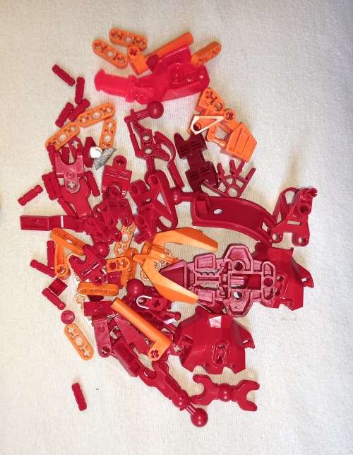 4kg of Lego Bionicle sets and parts