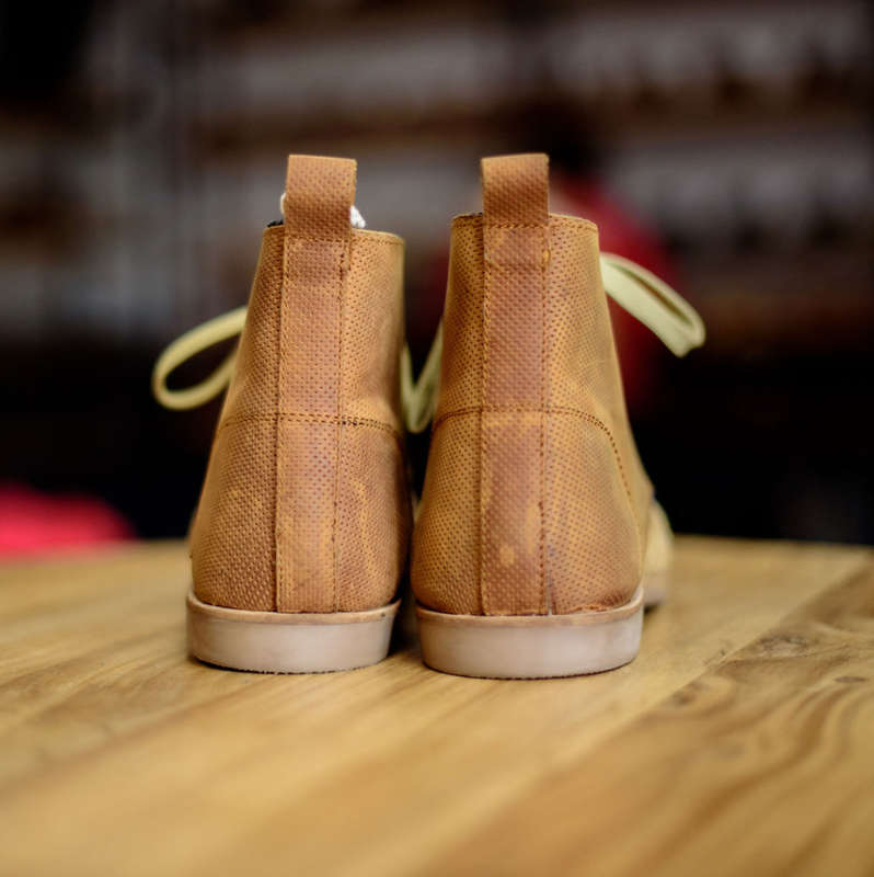 Chukka two-tone