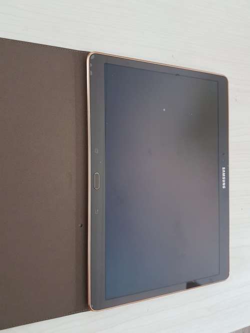 Samsung Galaxy Tab S 10.5" 16GB Tablet with WiFi & 4G + Free Samsung Cover