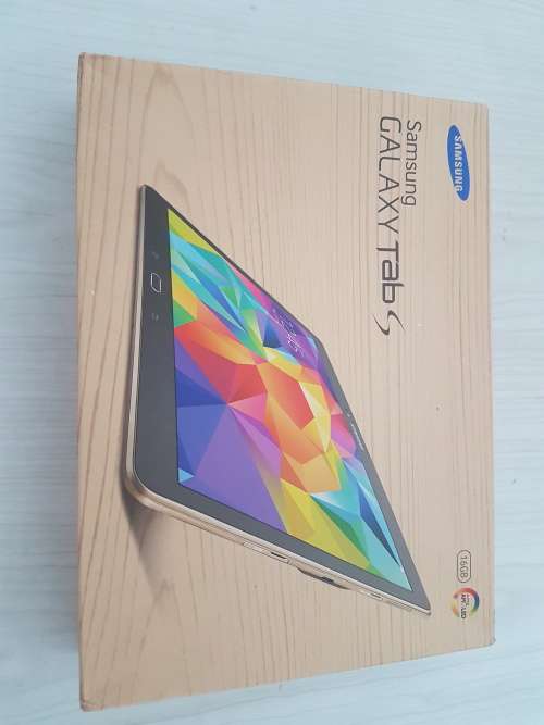 Samsung Galaxy Tab S 10.5" 16GB Tablet with WiFi & 4G + Free Samsung Cover