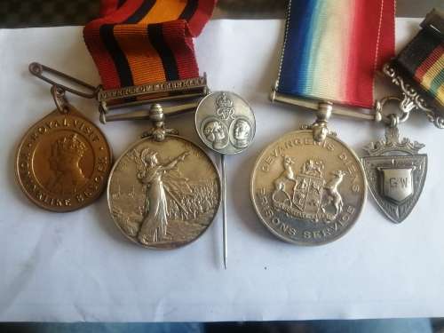 Medals Queens and long service group