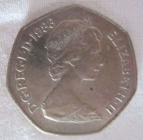 GREAT BRITAIN - 50 Pence Coin - 1983