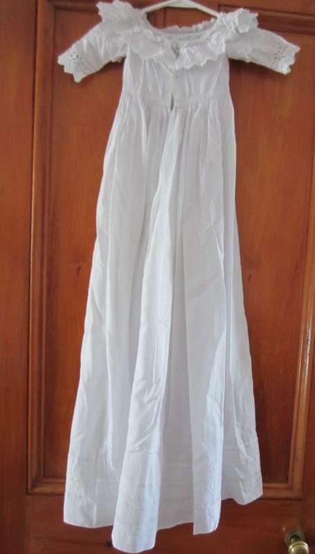 Gorgeous Antique CHRISTENING GOWN / DRESS - Cotton, Lace and Broderie Anglaise