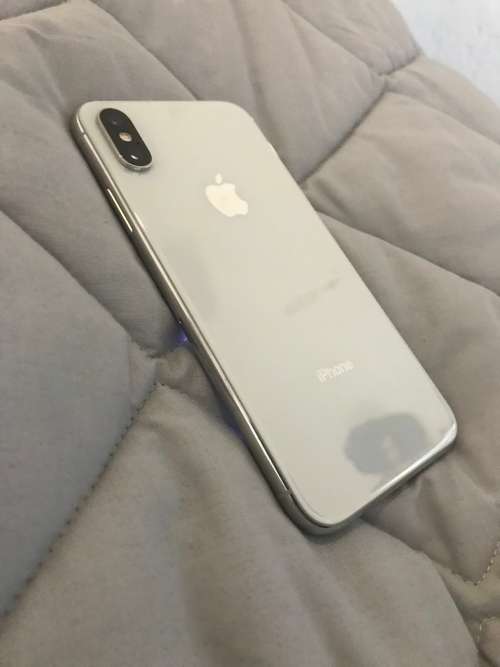 iPhone XS 64Gb