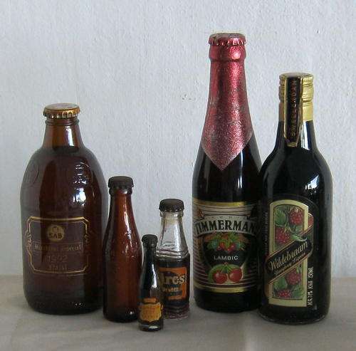 BAR COLLECTION - 1992 CASTLE NATAL SPECIAL, CANADA DRY MINI MINIATURE BOTTLE.....