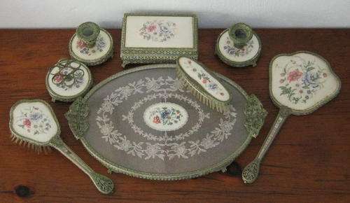 REGENT OF LONDON -  EMBROIDERED DRESSING TABLE SET