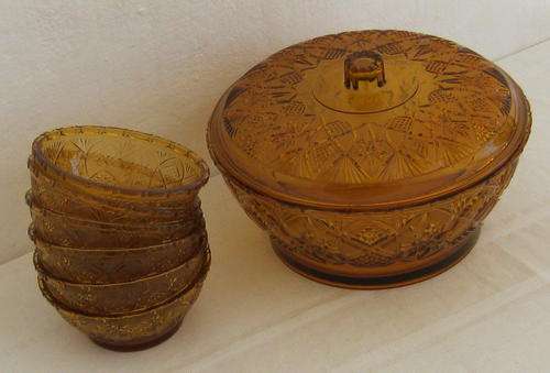 CARNIVAL GLASS BOWL SET