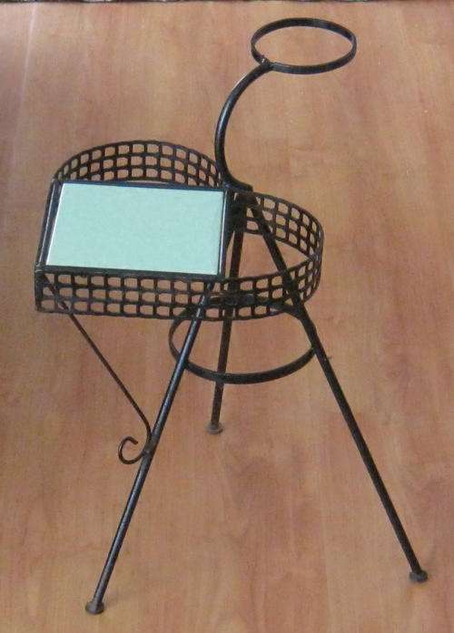 VINTAGE WROUGHT IRON PLANT STAND or SIDE TABLE