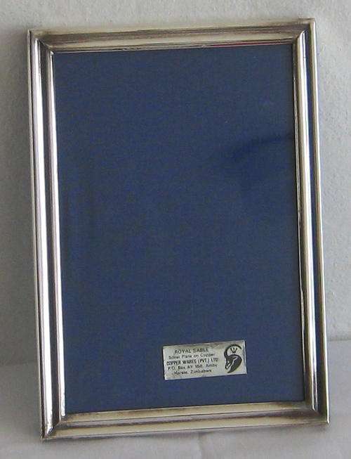 SILVER PLATED PHOTO FRAME - 18cm x 13cm