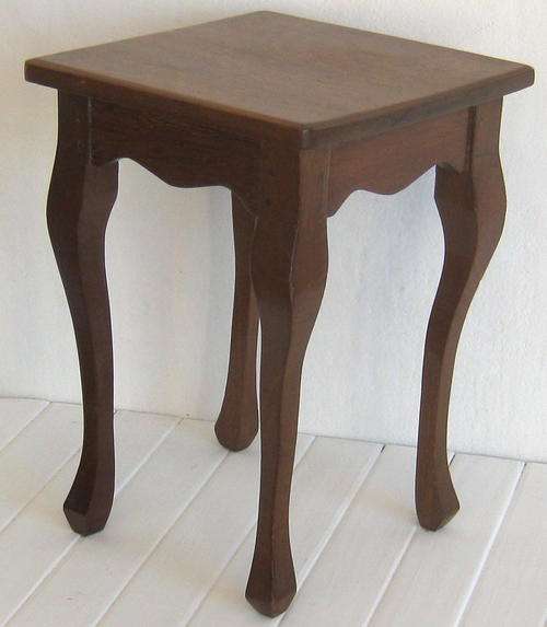 VINTAGE WOODEN SIDE TABLE