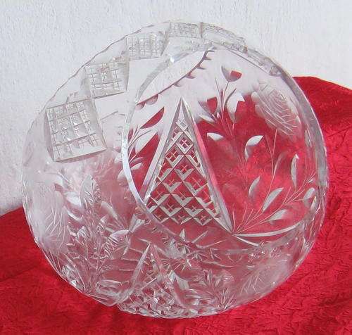 LARGE ROSE CUT CRYSTAL BASKET - VASE - 4 SMALL CHIPS ON THE RIM