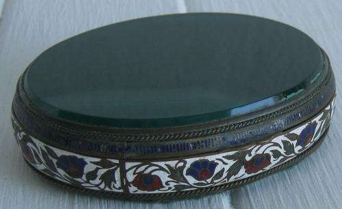 BEAUTIFUL SMALL JEWELLERY BOX - BRASS WITH ENAMELLING