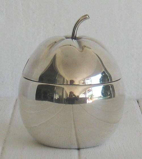 SILVER PLATED SUGAR BOWL WITH LID - APPLE SHAPE