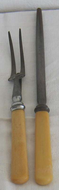 BONE HANDLE CARVING SET (FORK AND SHARPENER)