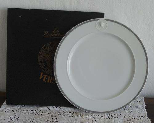 ROSENTHAL VERSACE SPECIAL EDITION LARGE PLATE - Wild Floralia & Medaillon d'Or