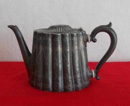 ANTIQUE PEWTER TEAPOT