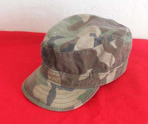MILITARY CAMOUFLAGED PEAK CAP
