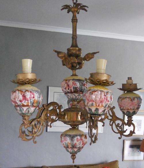 BEAUTIFUL ITALIAN / CAPODIMONTE  CHANDELIER  - BRASS AND PORCELAIN