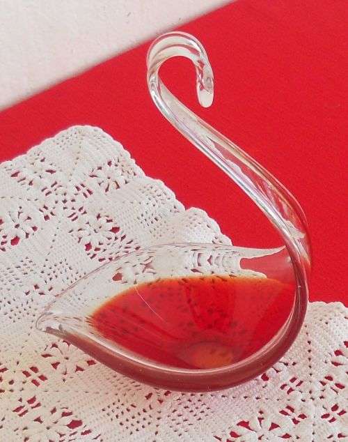 RED VENETIAN SWAN