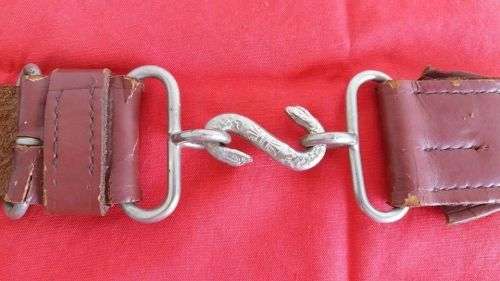 VINTAGE SNAKE BUCKLE