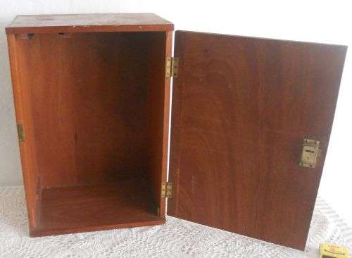 VINTAGE WOODEN BATHROOM CABINET
