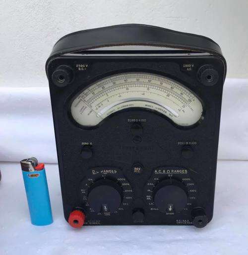 VINTAGE BAKELITE AVOMETER - WORKING