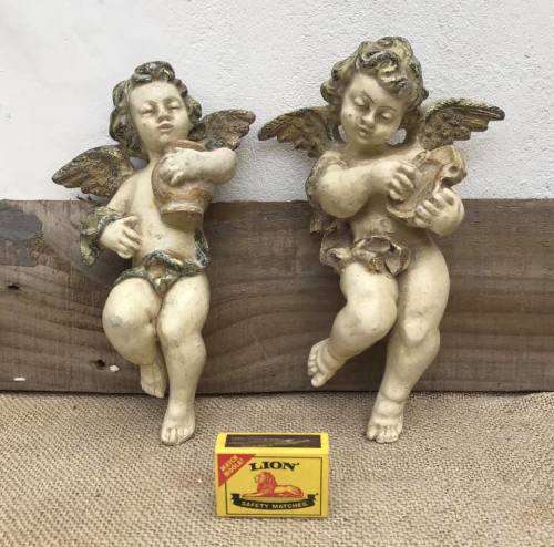 TWO GORGEOUS CHERUBS