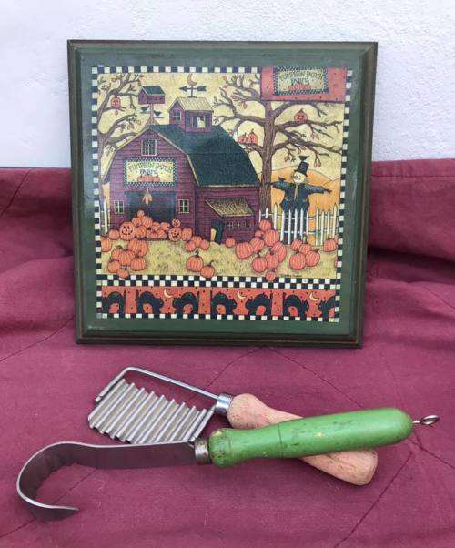 VINTAGE WOODEN HANDLED PASTRY CUTTERS AND PICTURE
