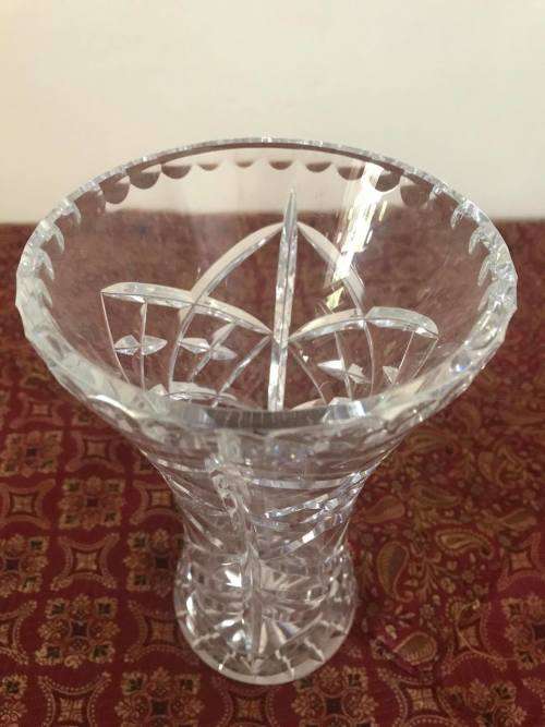 HEAVY CRYSTAL VASE