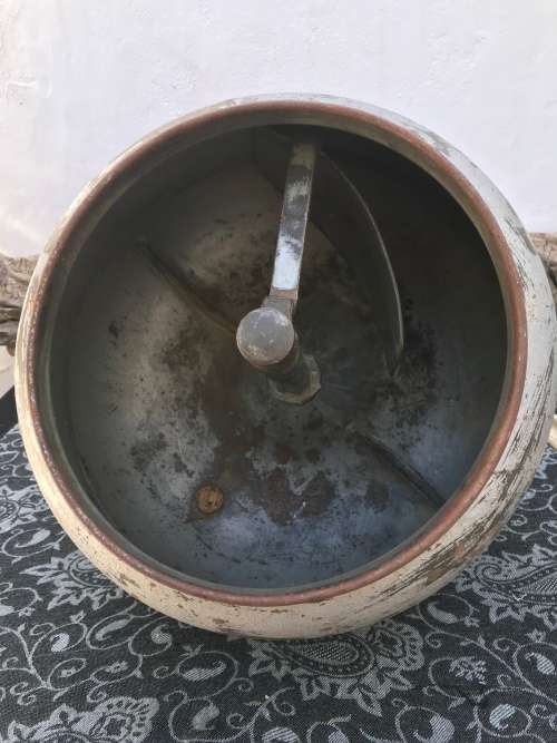 VINTAGE BUTTER CHURN