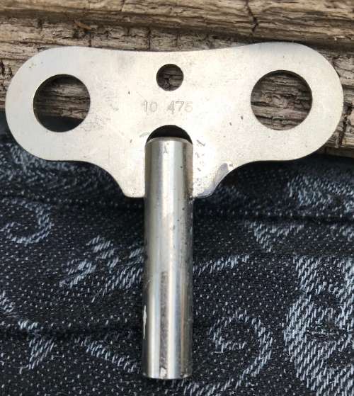 VINTAGE CLOCK KEYS