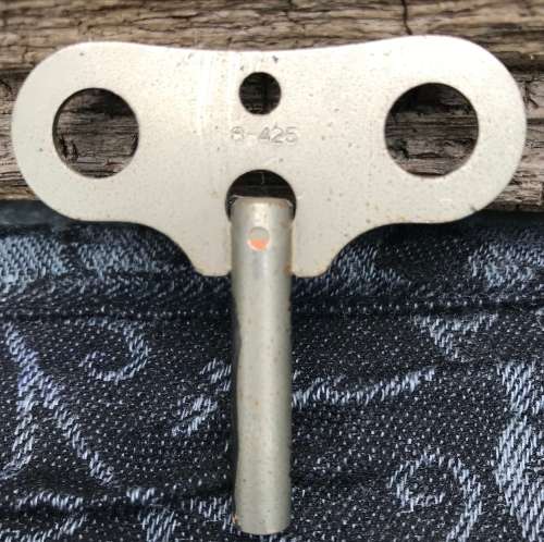 VINTAGE CLOCK KEYS
