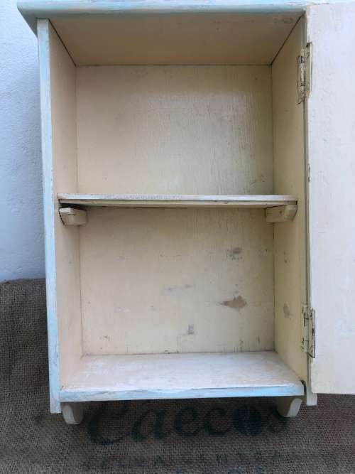 OLD BATHRROM / KITCHEN CUPBOARD