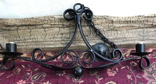 HANGING METAL LIGHT