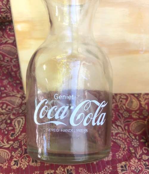 COCA COLA / COKE BOTTLES