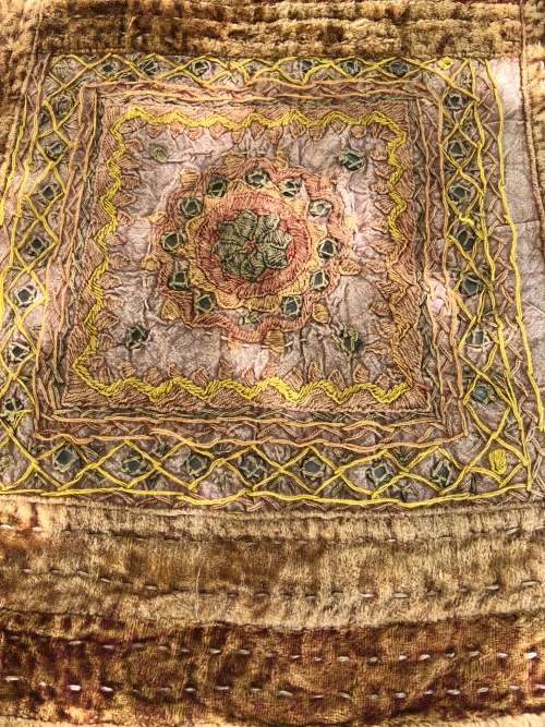 THROW - Hand Made in India