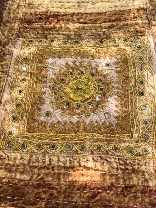 THROW - Hand Made in India