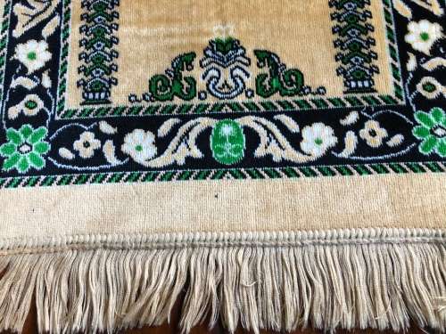 PRAYER MAT / THROW