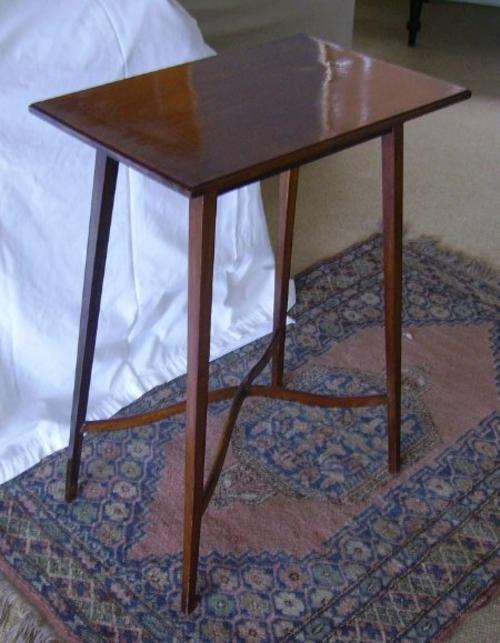 ANTIQUE VICTORIAN/EDWARDIAN SIDE TABLE