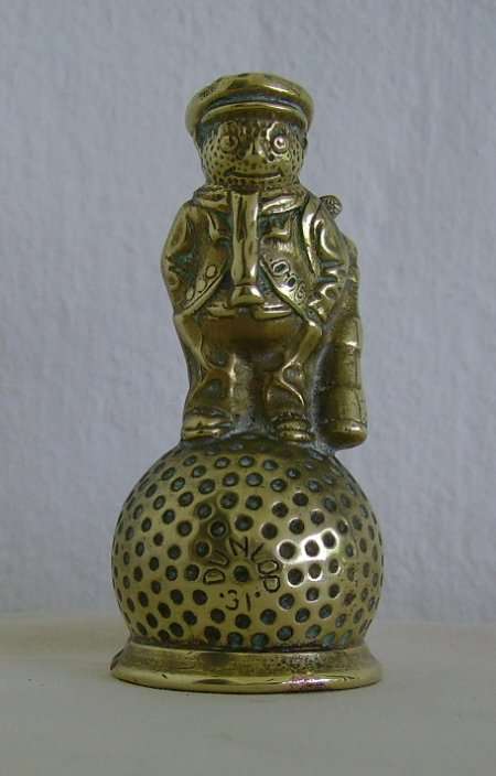 BRASS BELL - GOLFER ON DUNLOP BALL