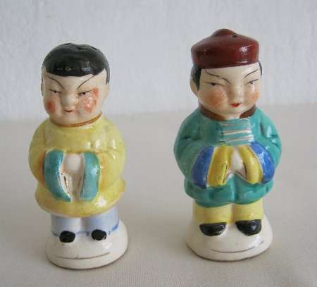 VINTAGE CHINESE SALT & PEPPER SET