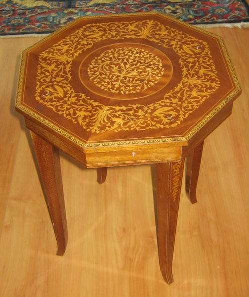 MUSICAL SIDE TABLE WITH INLAY